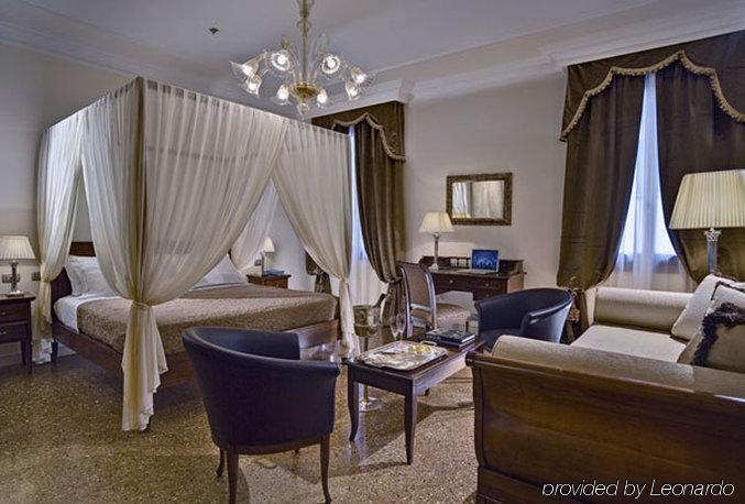 Dell'opera 3* Venedig