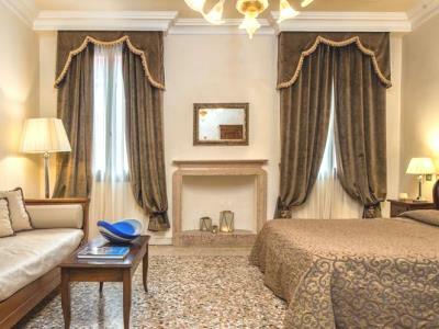 Dell'opera 3* Venedig